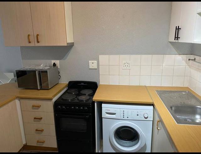 3 BEDROOM APARTMENT FOR SALE IN WESTDENE